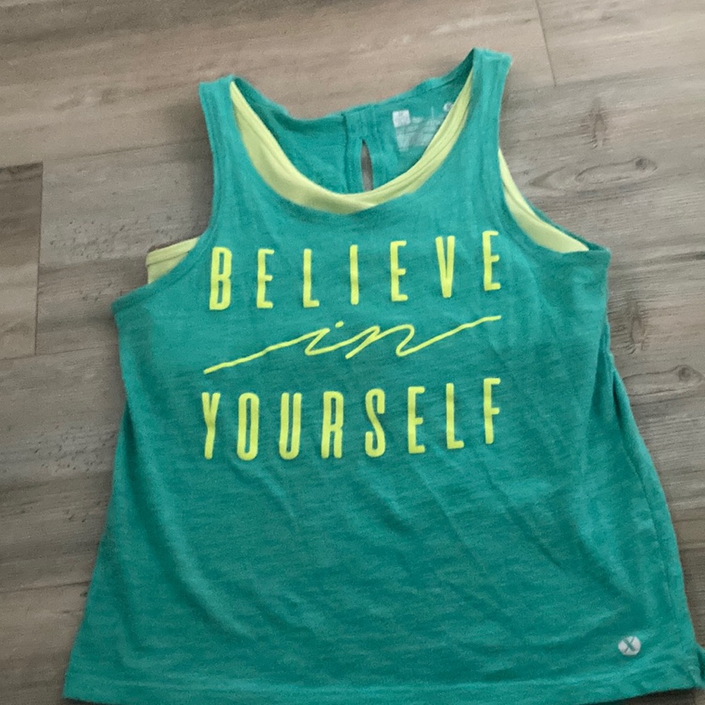 Xersion kids sports top